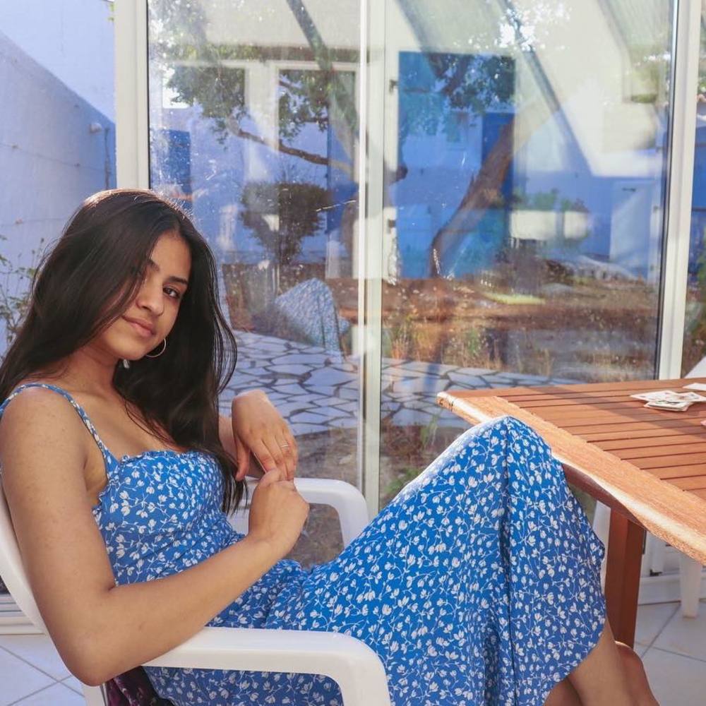 Meet your Posher, Maya